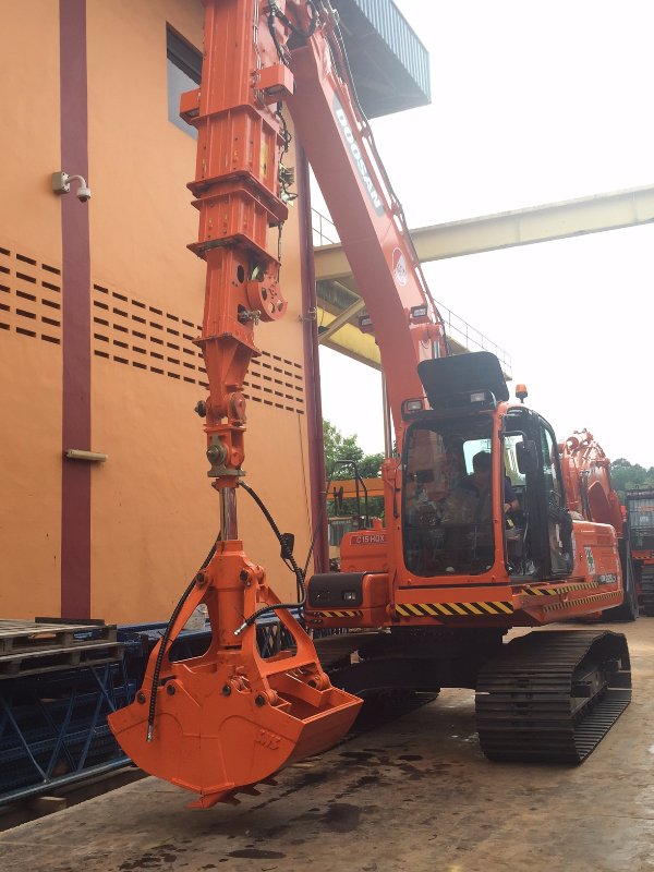 doosan-dx225-telescopic-arm